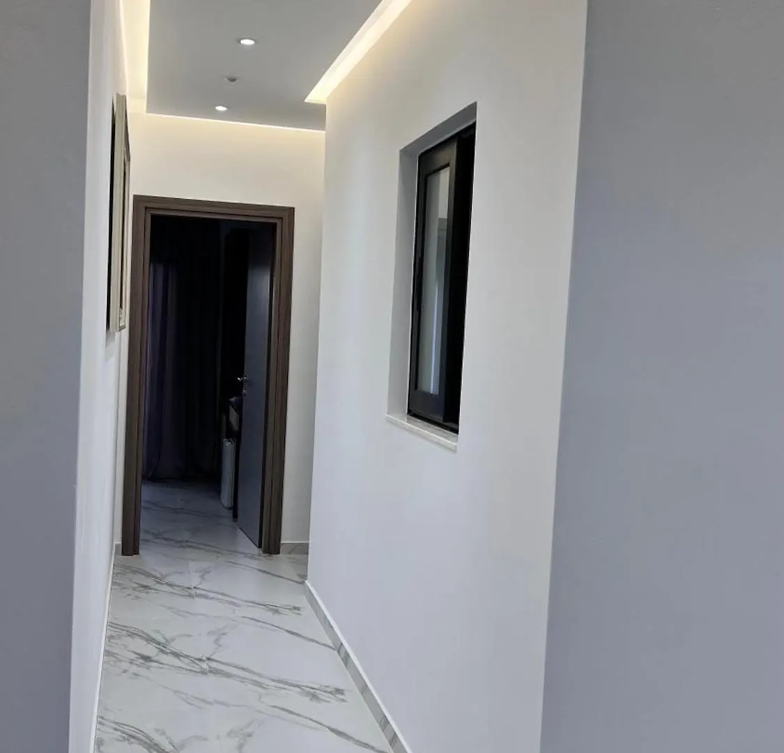 Lezet Hotel Sarandë