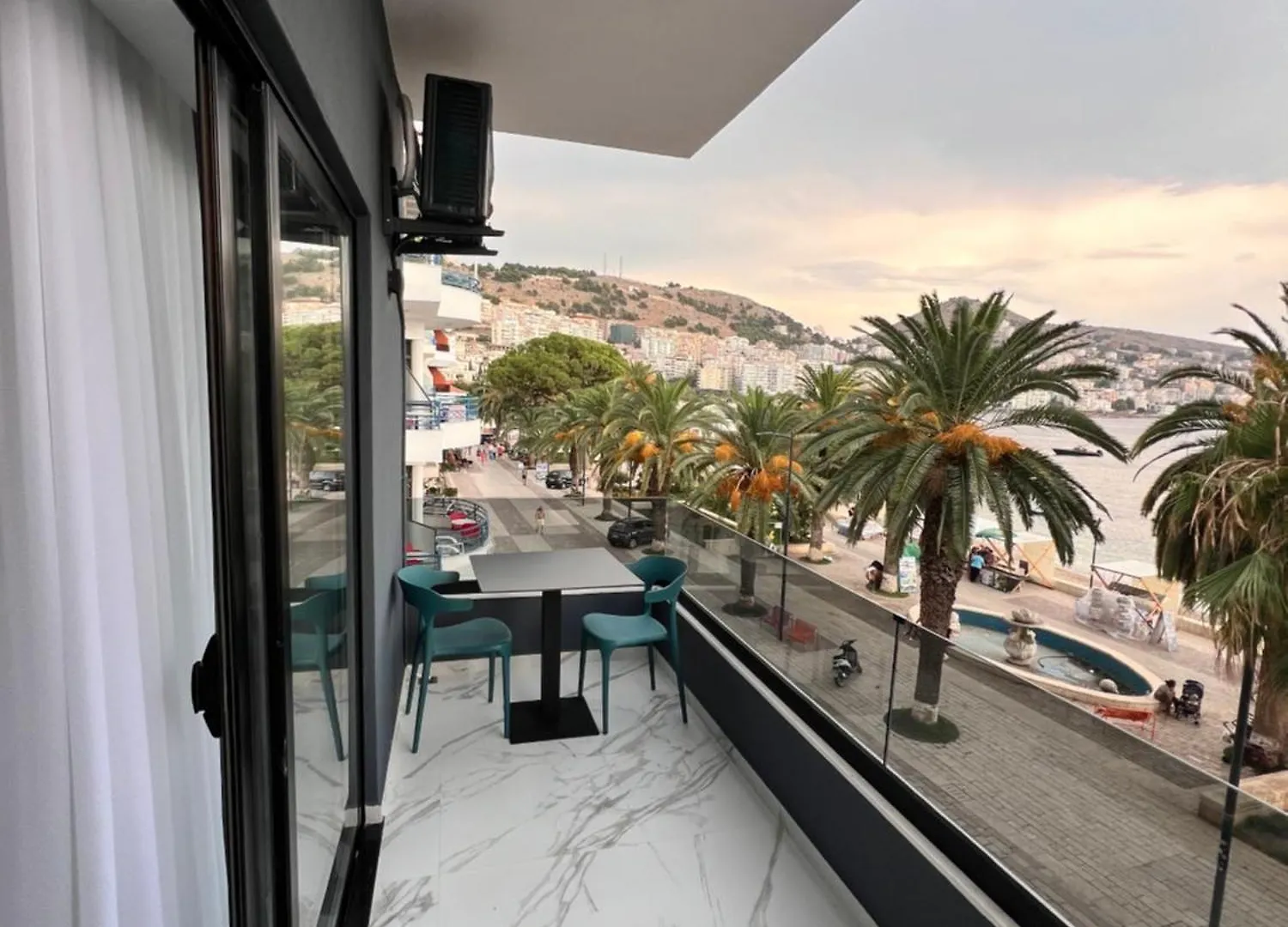Lezet Hotel Sarandë