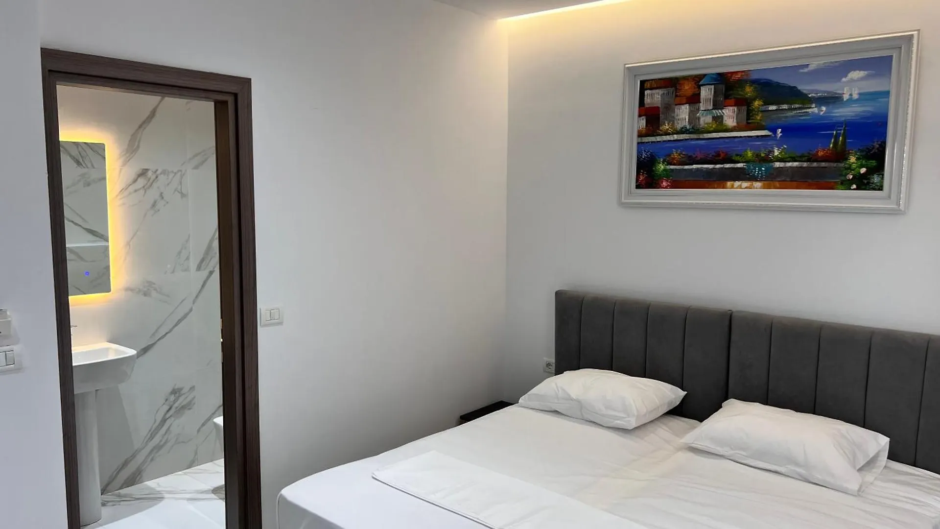 Lezet Hotel Sarande