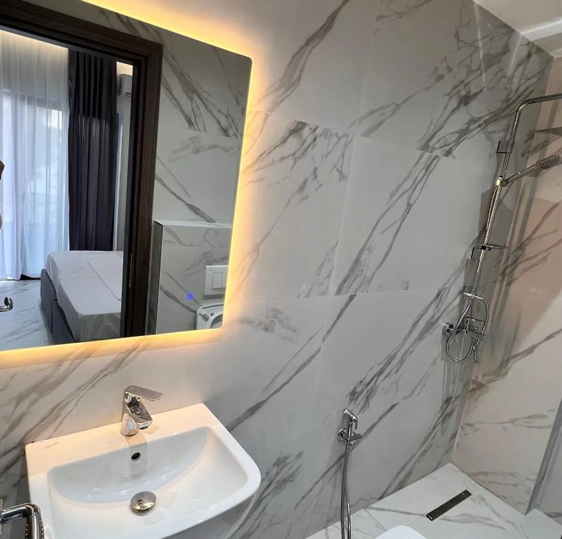 Lezet Hotel Sarande